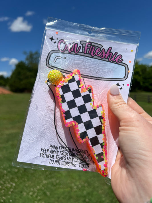 Checkered Bolt Freshie